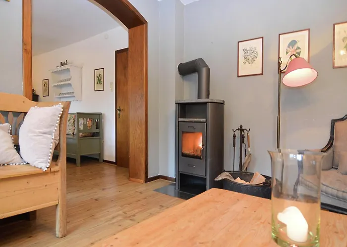 In Neuastenberg Nahe Postwiese Nyaraló